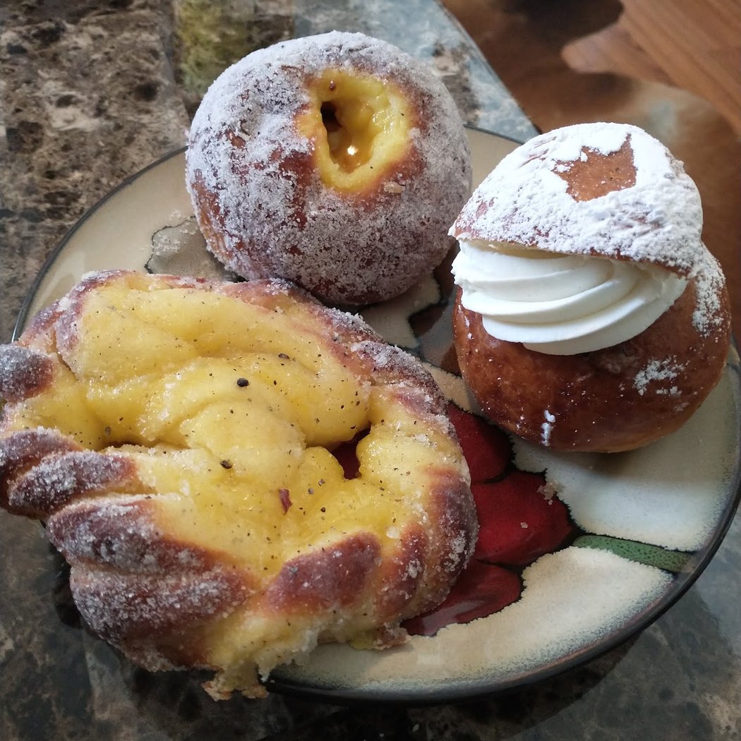 Krown Bakery & Eatery 2